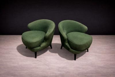 Joaquim Tenreiro Pair of Concha Armchairs in Green Suede Joaquim Tenreiro 1960s