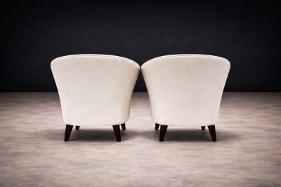 Joaquim Tenreiro Pair of Concha Armchairs in Grey Ultra Suede Joaquim Tenreiro 1960s