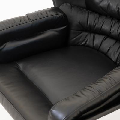 Joe Colombo Elda Chair Joe Colombo Comfort Black and Creme Italy circa 1970