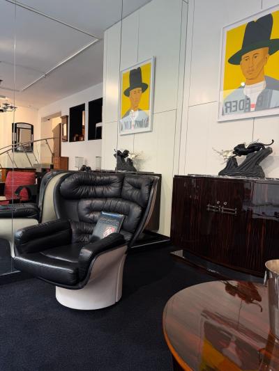 Joe Colombo Elda Chair Joe Colombo Comfort Black and Creme Italy circa 1970