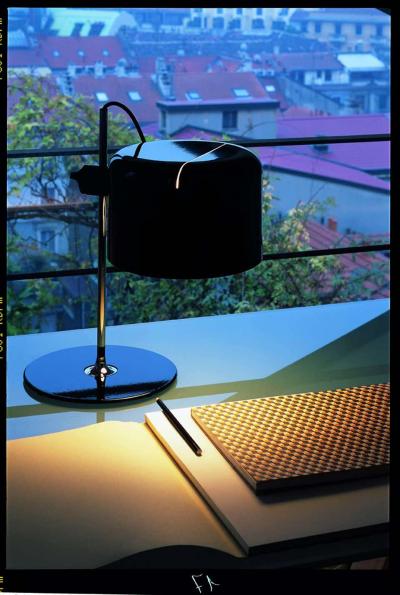 Joe Colombo Joe Colombo Model 2202 Coup Table Lamp in Black for Oluce