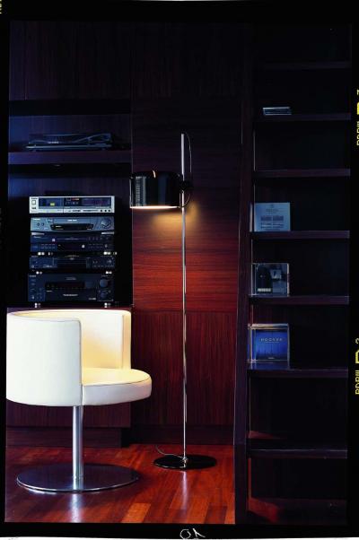 Joe Colombo Joe Colombo Model 3321 Coup Floor Lamp in Black for Oluce