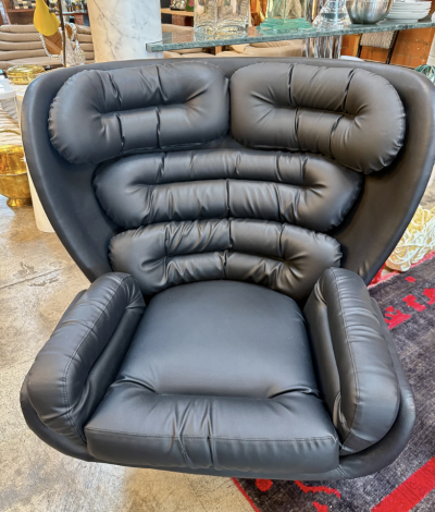 Joe Colombo Joe Colombo Swivel Elda Leather Lounge Chair