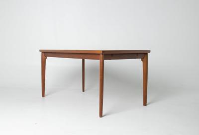 Johannes Andersen Johannes Andersen Danish Modern Teak Draw Leaf Dining Table