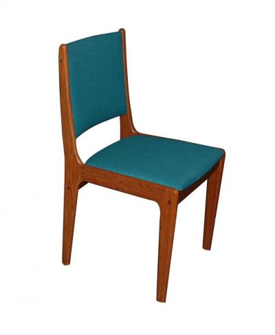 Johannes Andersen Set of Eight Johannes Andersen for Uldum Mobelfabrik Danish Teak Dining Chairs