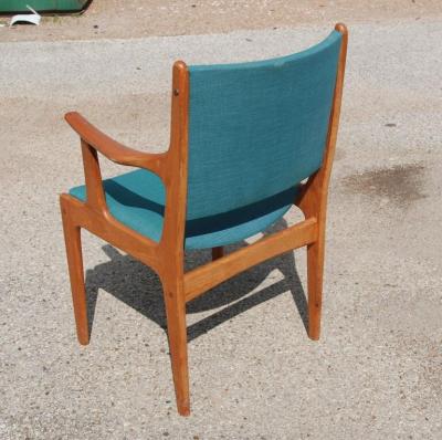 Johannes Andersen Set of Eight Johannes Andersen for Uldum Mobelfabrik Danish Teak Dining Chairs