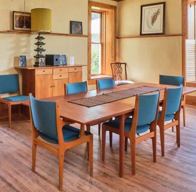 Johannes Andersen Set of Eight Johannes Andersen for Uldum Mobelfabrik Danish Teak Dining Chairs