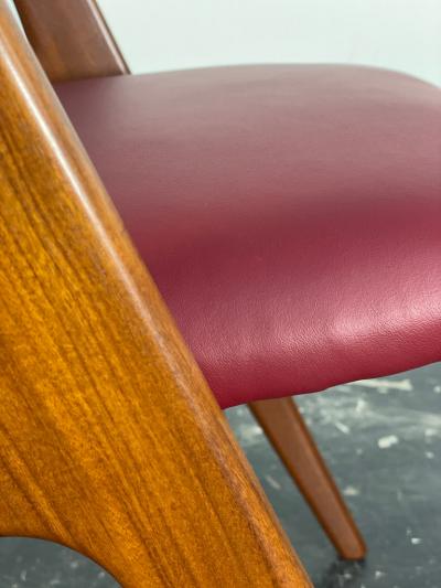 Johannes Andersen Set of Six Johannes Andersen Dining Chairs for Vamo Sonde Denmark