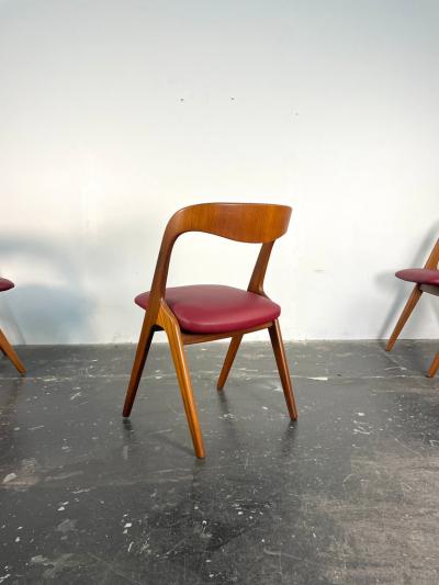 Johannes Andersen Set of Six Johannes Andersen Dining Chairs for Vamo Sonde Denmark