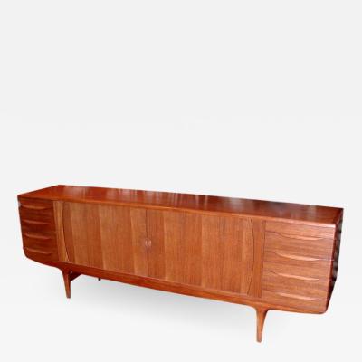 Johannes Andersen Sideboard in Teak by Johannes Andersen for Uldum Mobelfabrik