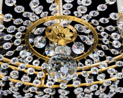 John Blades A FINE REGENCY PERIOD CHANDELIER BY JOHN BLADES