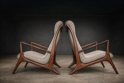 John Graz Sculptural Pair of Armchairs in Hardwood Boucle John Graz Brazil 1950s