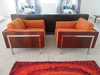 John Stuart Outrageous Milo Baughman Style Rosewood Chrome Case Sofa John Stuart