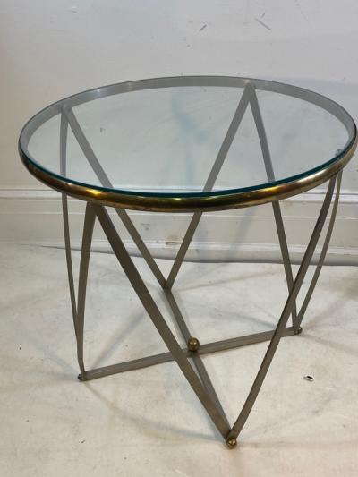 John Vesey JOHN VESEY BRASS AND BRUSHED ALUMINUM STRAP WITH BALL CAGE FORM TABLE