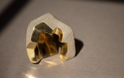 Jorge Y zpik Untitled Sin Titulo sculpture solid clay gold leaf beige 1