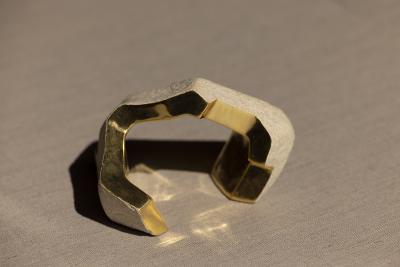 Jorge Y zpik Untitled Sin Titulo sculpture solid clay gold leaf beige 2