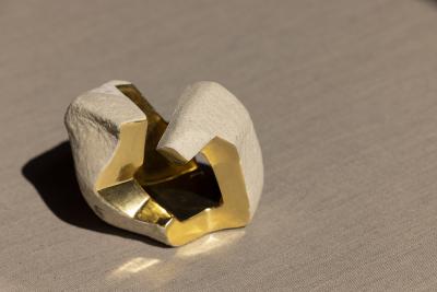 Jorge Y zpik Untitled Sin Titulo sculpture solid clay gold leaf beige 3