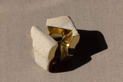 Jorge Y zpik Untitled Sin Titulo sculpture solid clay gold leaf beige 4