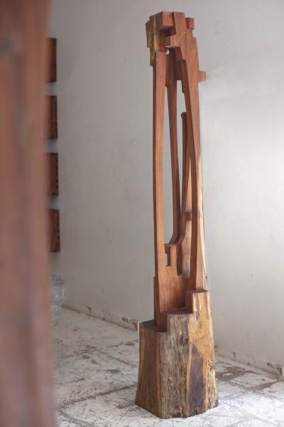 Jorge Y zpik Untitled sin titulo WOOD STELE III