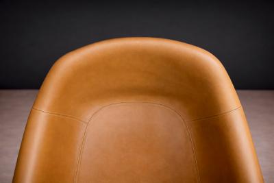 Jorge Zalszupin Mid Century Modern Armchair in Leather and Metal Jorge Zalszupin 1960s