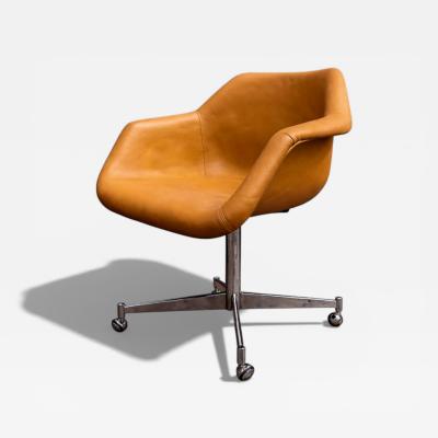 Jorge Zalszupin Mid Century Modern Armchair in Leather and Metal Jorge Zalszupin 1960s