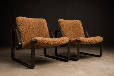 Jorge Zalszupin Pair of Brazilian Modern Lounge Chairs in Camel Shearling Darkened Brass Steel