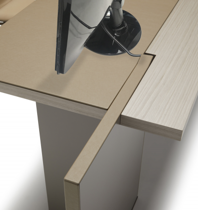 Jos Mart nez Medina Blp Desk by Jos Mart nez Medina for JMM