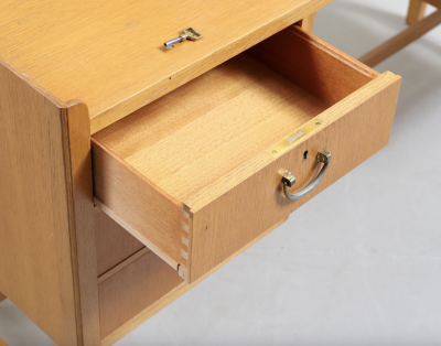 Josef Frank Dressing table desk Svenskt Tenn