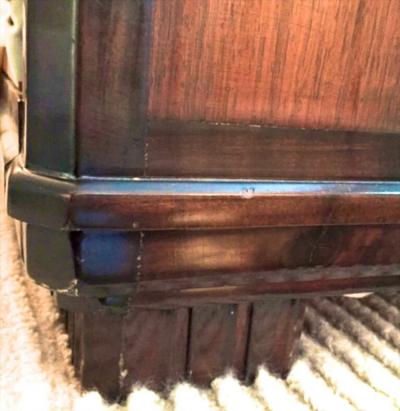 Joubert et Petit DIM DIM Joubert et Petit queen sized bed