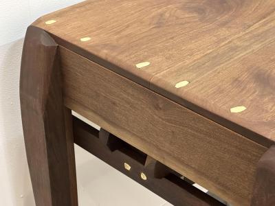 Julio Mart nez Barnetche CABINA a gem vitrine