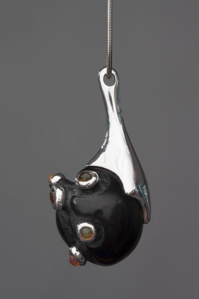 Julio Mart nez Barnetche FLOWERS OF OPAL OF XOCHIPILI