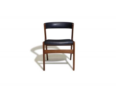 Kai Kristiansen Six Mid century Curved Back Dining Chairs in Navy Leather