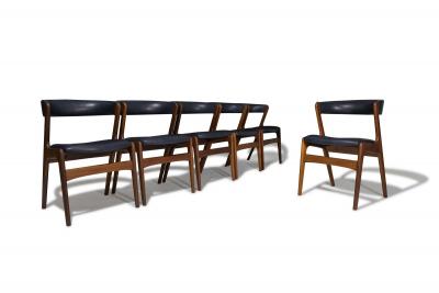 Kai Kristiansen Six Mid century Curved Back Dining Chairs in Navy Leather