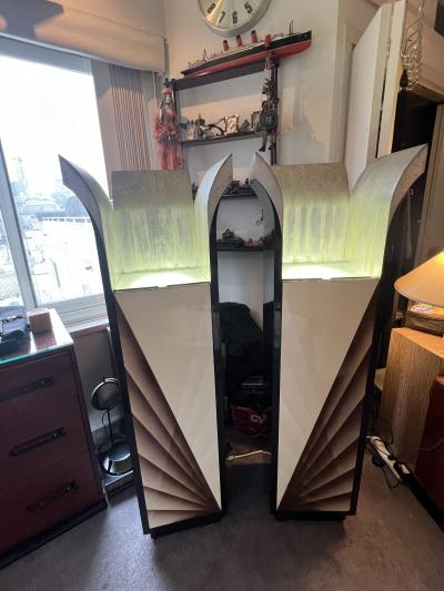 Karl Springer EXCEPTIONAL ILLUMINATED ART DECO REVIVAL LACQUERED WOOD FROSTED GLASS CABINETS