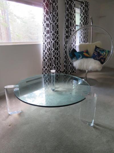 Karl Springer Gorgeous Karl Springer Style Lucite Column Round Coffee Table Mid Century Modern