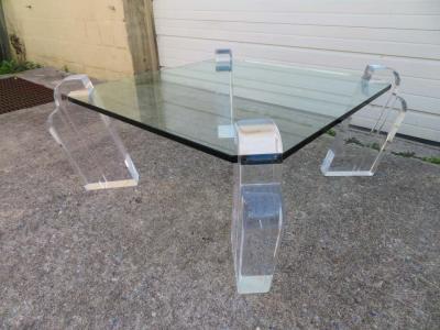 Karl Springer Gorgeous Karl Springer Style Lucite Pillar Coffee Table Mid Century Modern