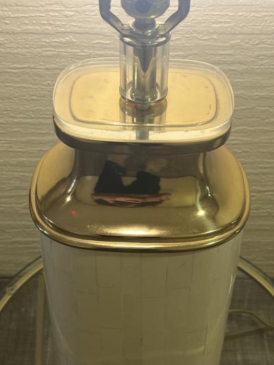 Karl Springer MODERN LUCITE AND BRASS TESELLATED BONE LAMP IN THE MANNER OF KARL SPRINGER