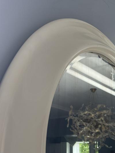 Karl Springer MONUMENTAL ROUND MODERNIST WHITE LACQUERED MIRROR