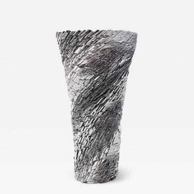 Katz Studio Matrix Vase 01 Dark Chrome