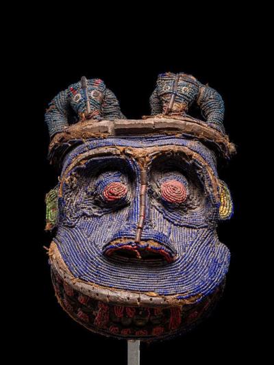 Kekum Njang mask representing the King Fon in the form of a gorilla