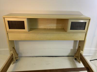 Kent Coffey KENT COFFEY THE PENTHOUSE BED