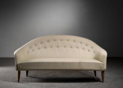 Kerstin H rlin Holmquist Kerstin Holmquist Paradiset sofa in light green