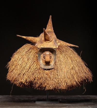 Kholuka ou Mbaala initiation circonsicion mask Yaka People DRC