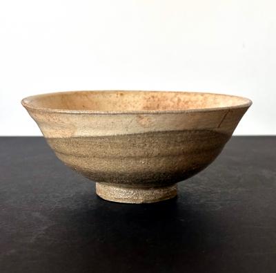 Korean Buncheong Ceramic Hakeme Tea Bowl with White Slip Glaze Joseon Dynasty