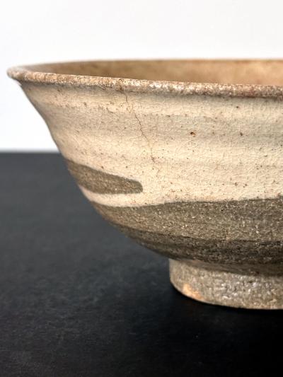 Korean Buncheong Ceramic Hakeme Tea Bowl with White Slip Glaze Joseon Dynasty