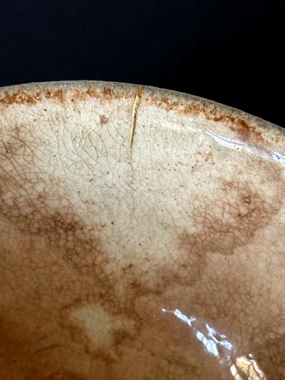 Korean Buncheong Ceramic Hakeme Tea Bowl with White Slip Glaze Joseon Dynasty