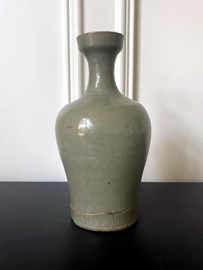 Korean Caledon Vase Bottle with Kintsugi Repair Goryeo Dynasty
