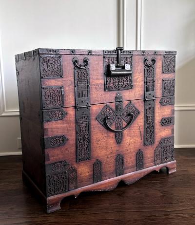 Korean Pyongyang Do Bandaji Chest Joseon Dynasty