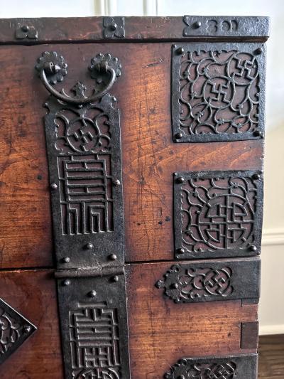 Korean Pyongyang Do Bandaji Chest Joseon Dynasty