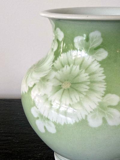 Kozan Makuzu Japanese Ceramic Vase by Makuzu Kozan